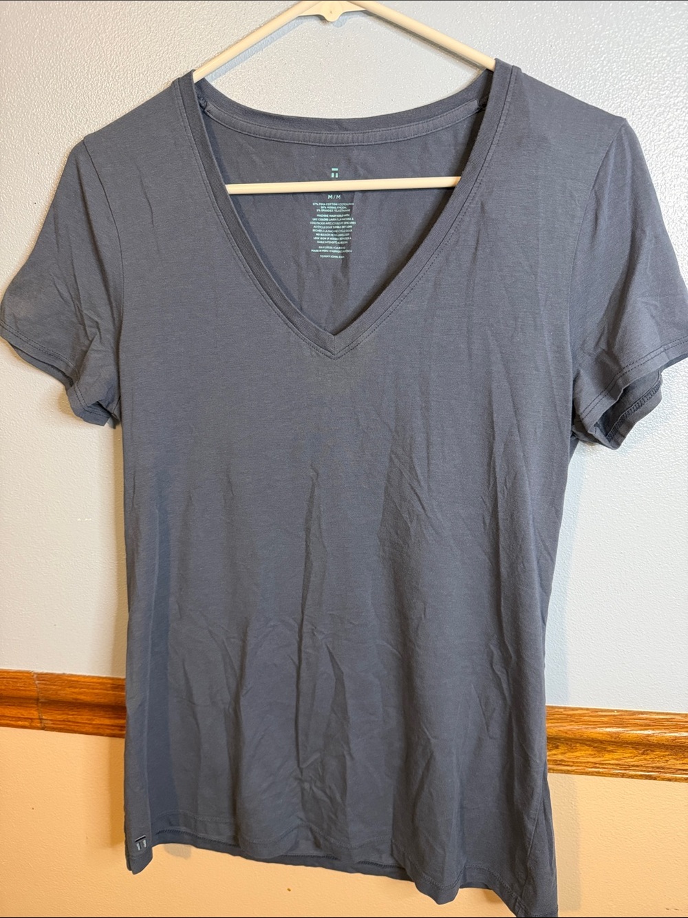 Tommy John Men’s Second Skin V-Neck T-Shirt Blue Size M Excellent Condition